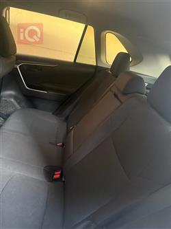 تۆیۆتا ڕاڤ 4